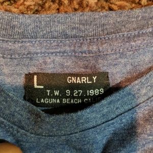 Gnarly Shirts - Gnarly peace sign tee Gnarly Shirts - Gnarly peace sign tee